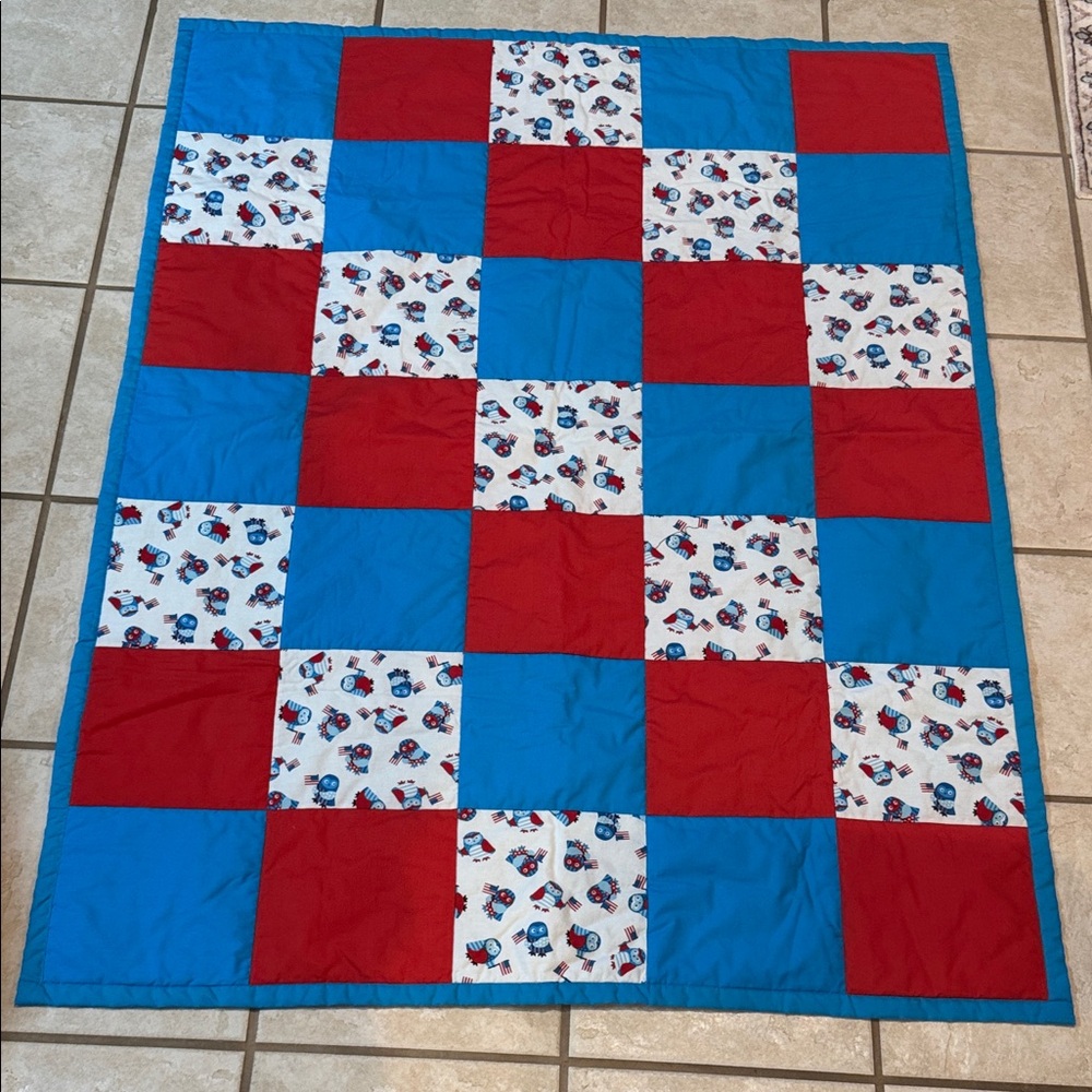 Quilt Red and Blue Patriotic Owl Patchwork Quilt